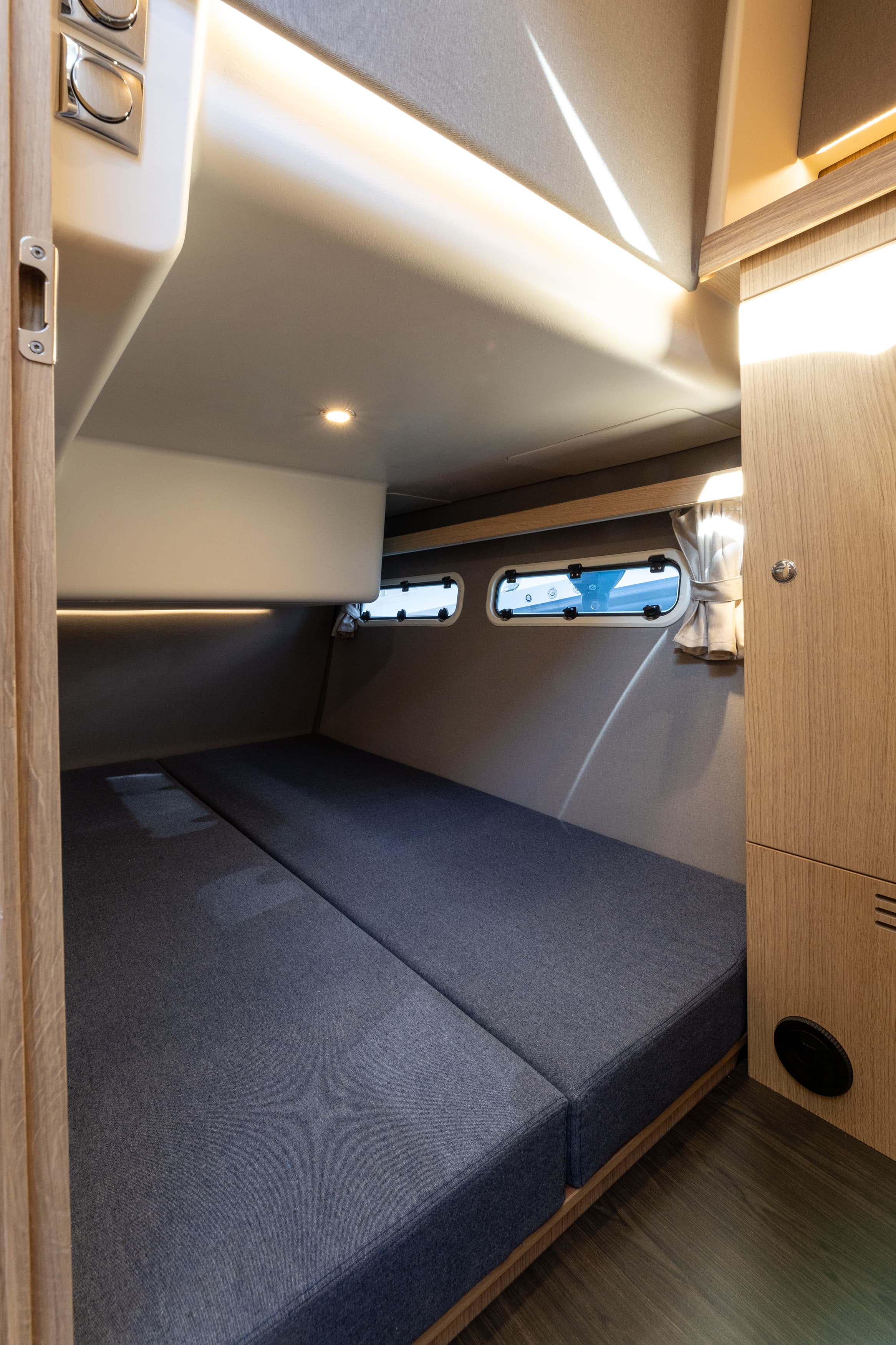 Nimbus 405 Coupe - photo 6