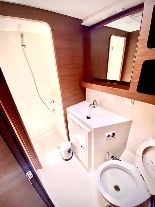 Lagoon 42 - photo 17