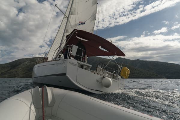 Oceanis 38.1 - photo 15