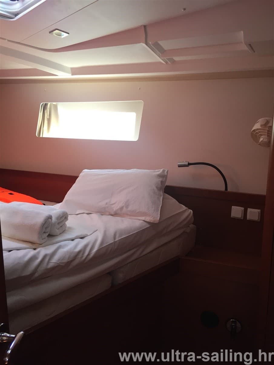 Oceanis 45 - photo 14