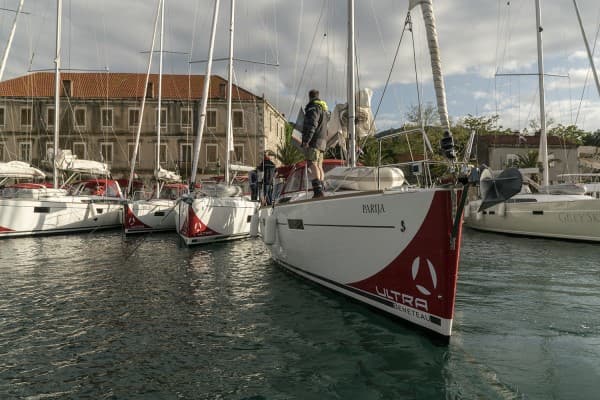 Oceanis 45 - photo 11