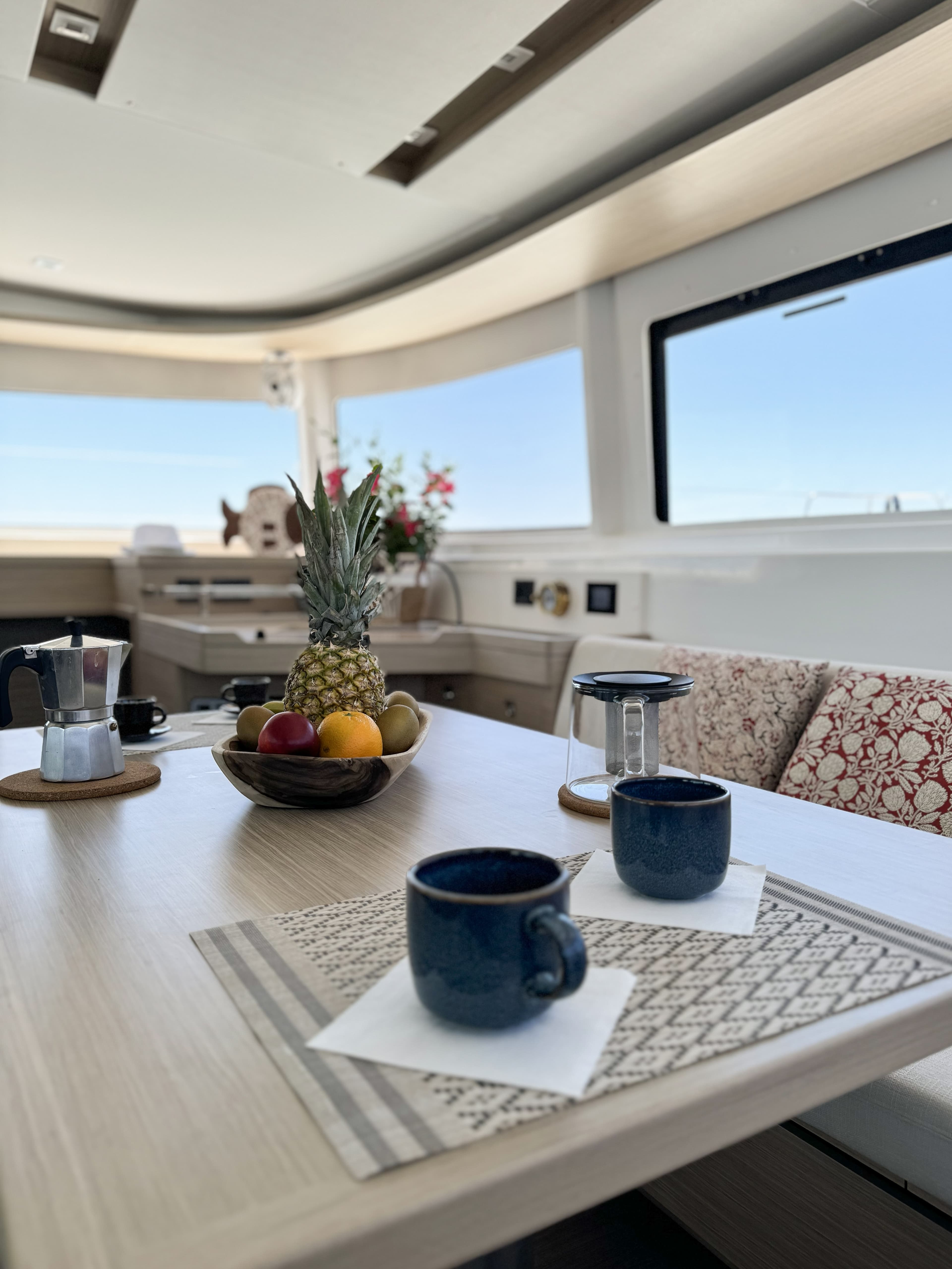 Lagoon 46  - photo 4