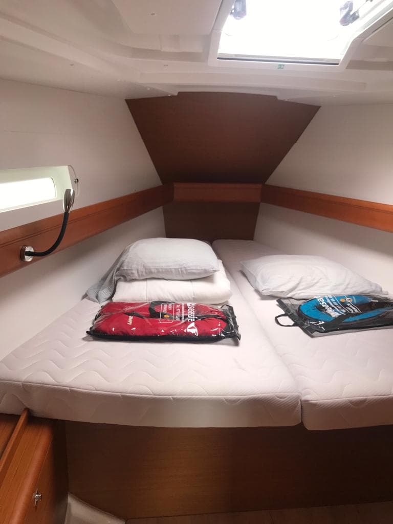 Sun Odyssey 419 - photo 9