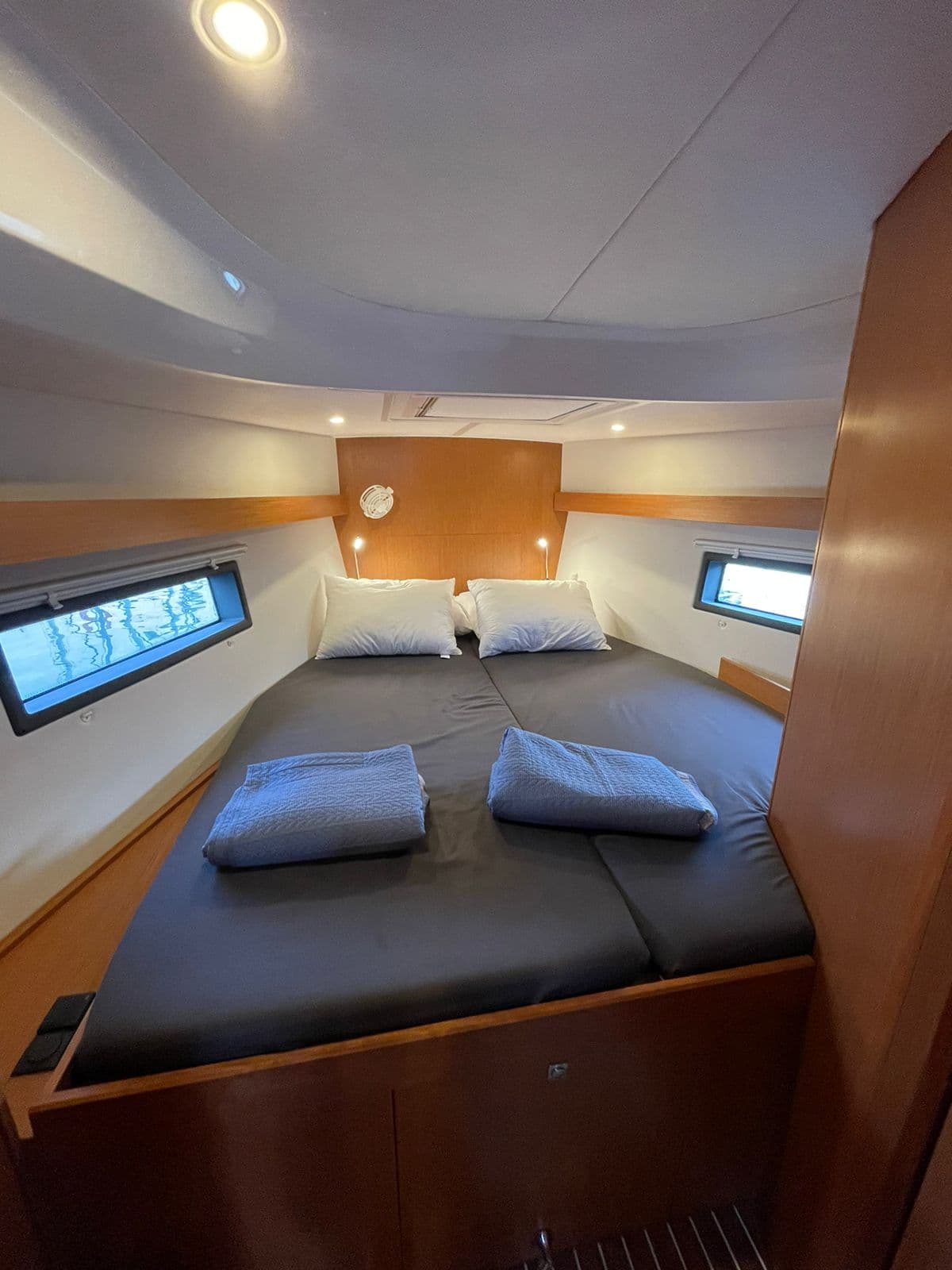 Bavaria C42 - photo 6