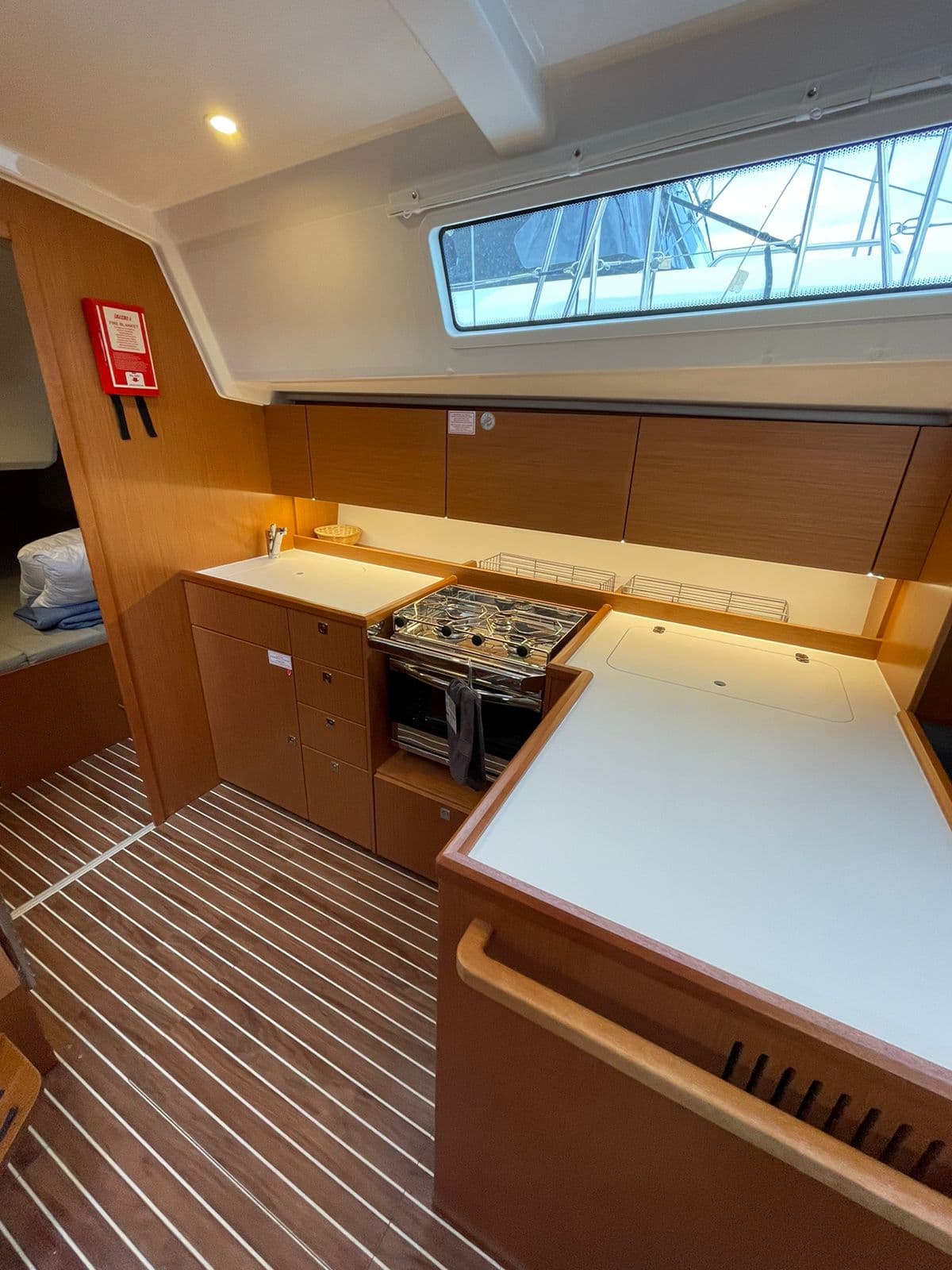 Bavaria C42 - photo 16