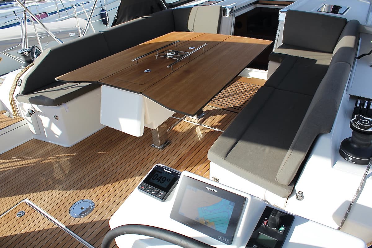 Dufour 530 - photo 13