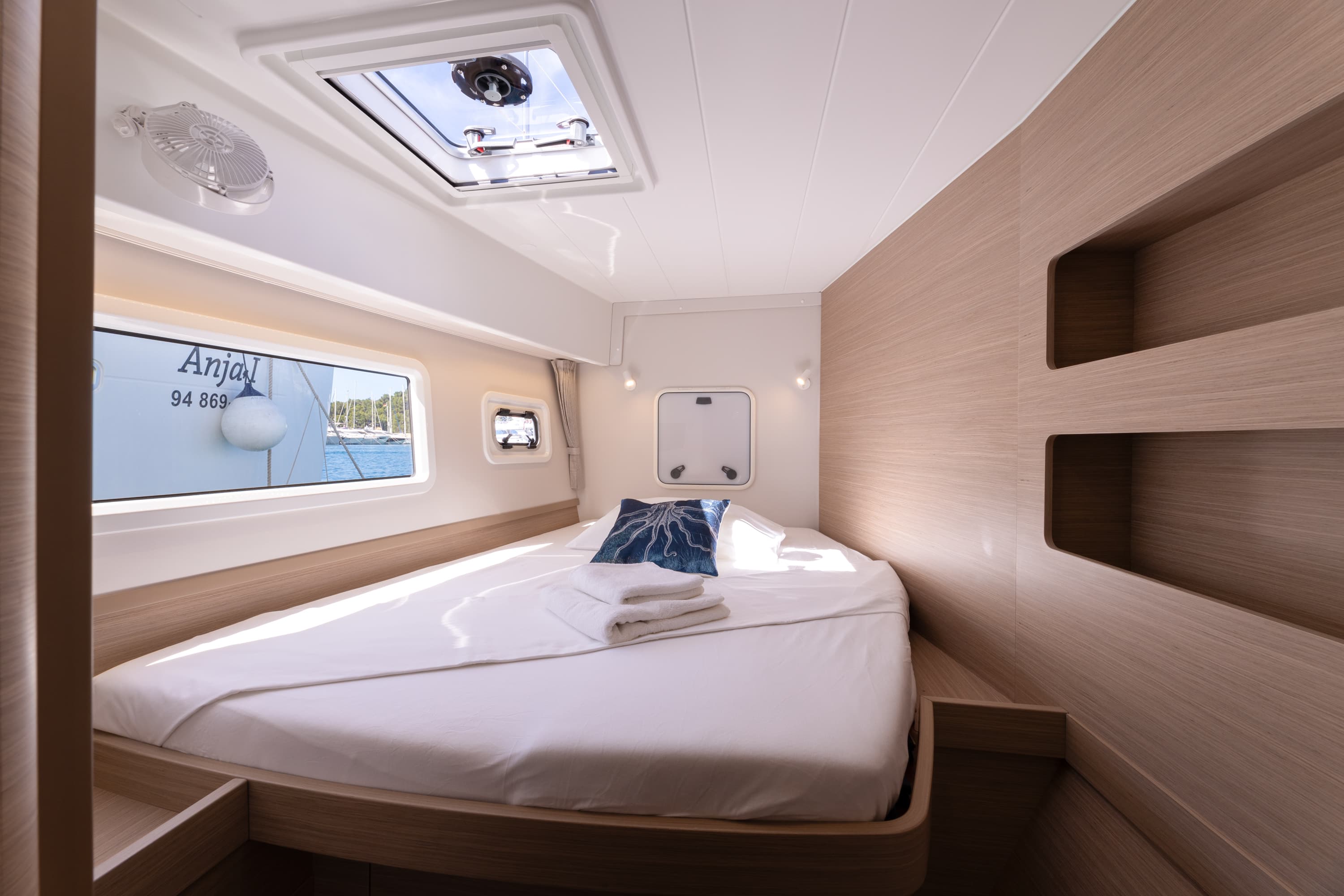 Lagoon 42 - photo 18