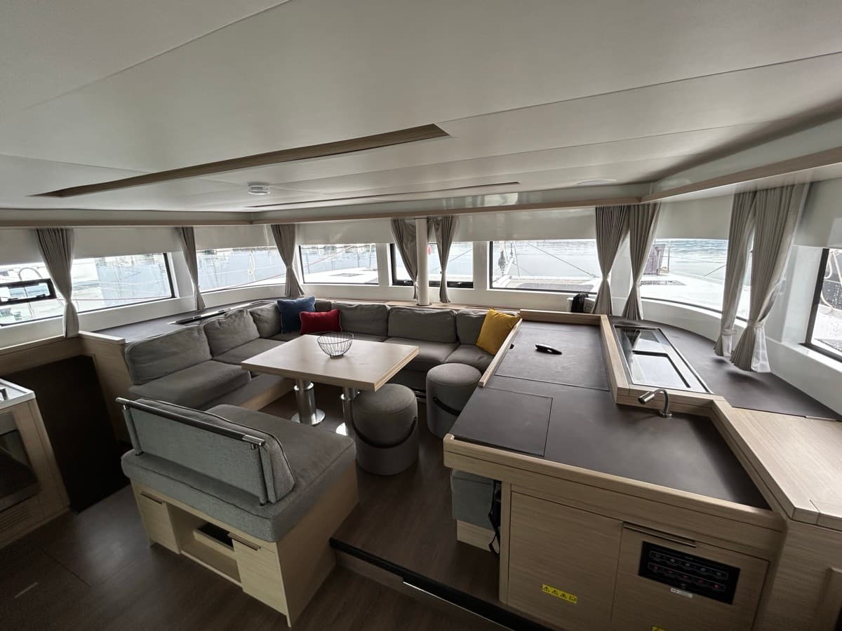 Lagoon 51 - photo 26