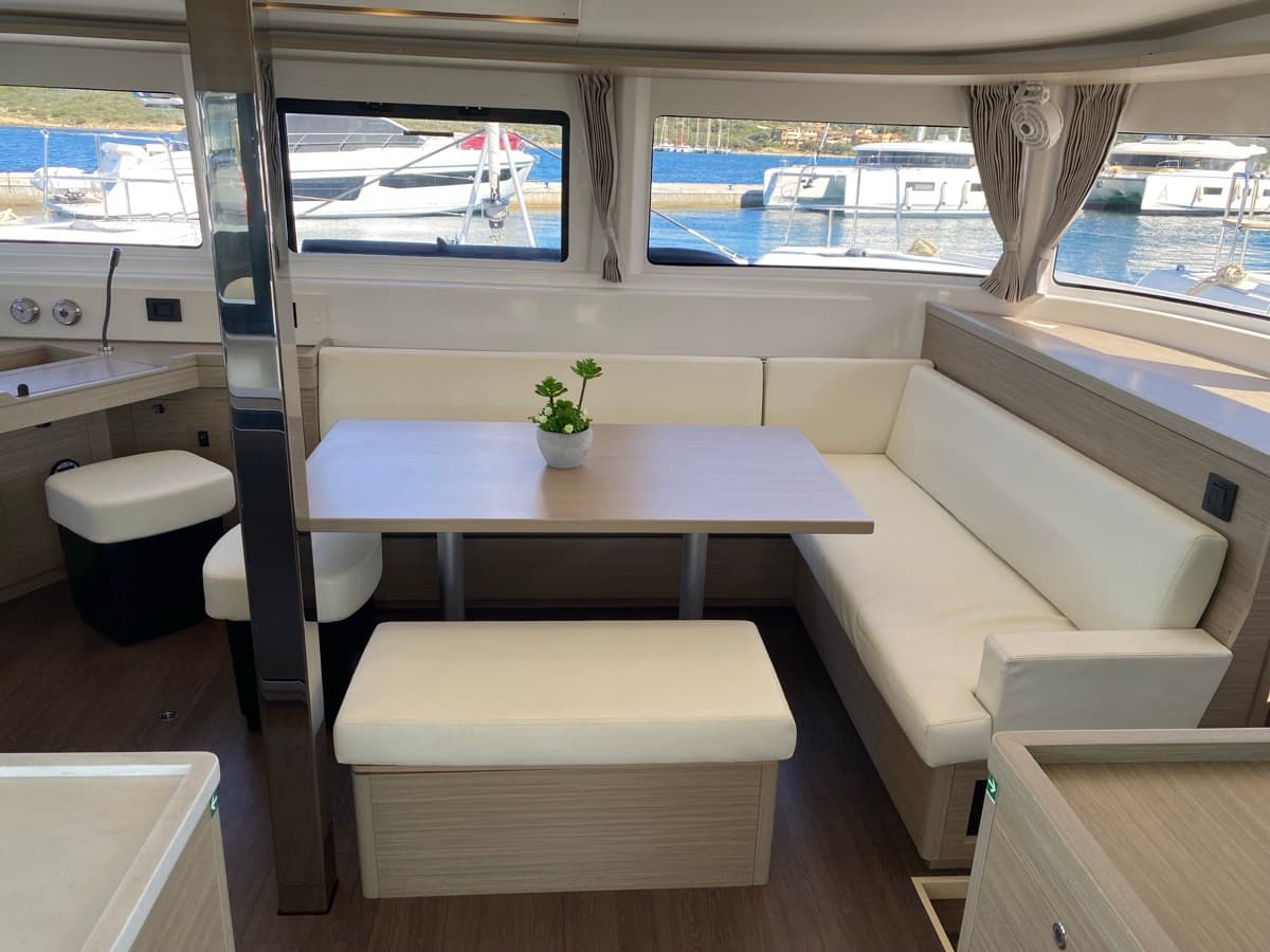 Lagoon 46  - photo 29