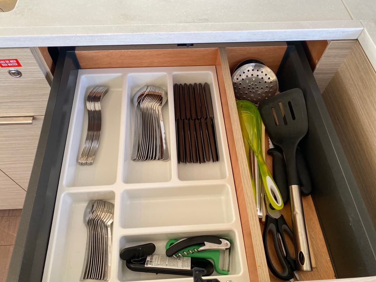 Lagoon 46  - photo 18