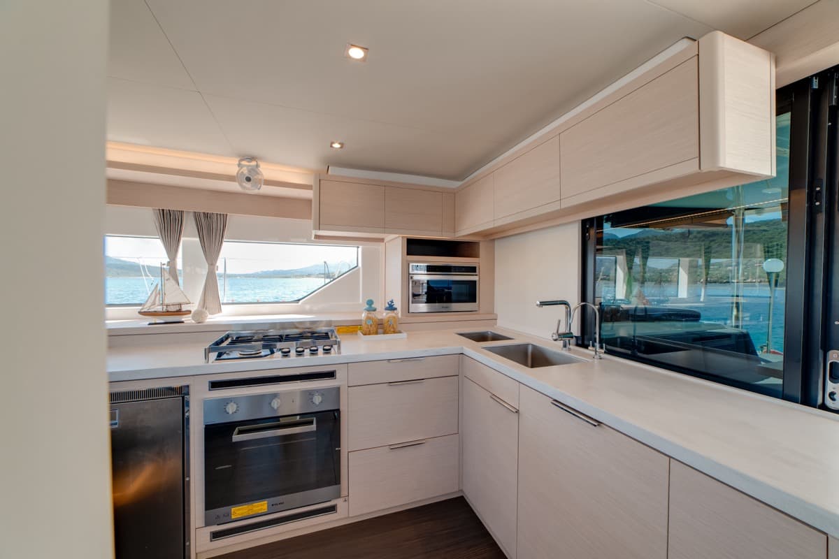 Lagoon 55 - photo 18