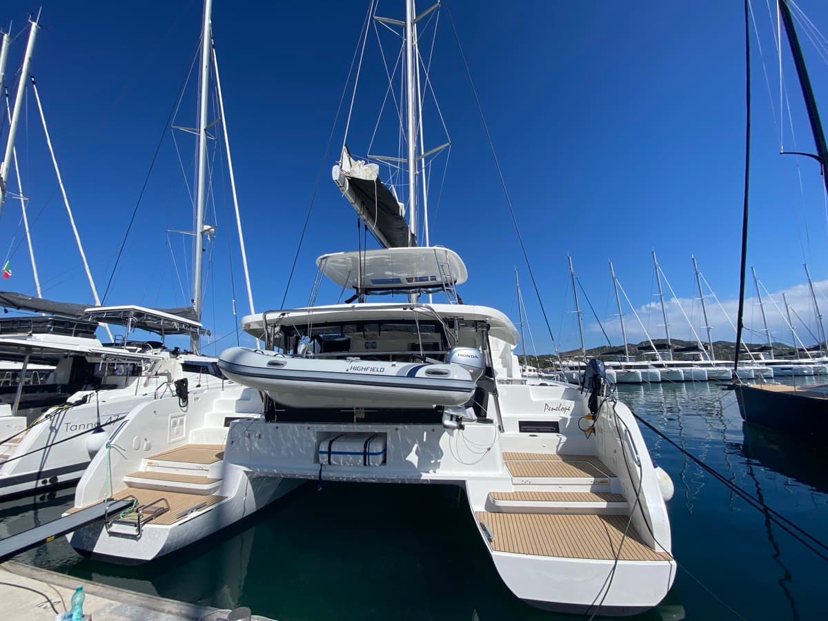 Lagoon 46  - photo 11