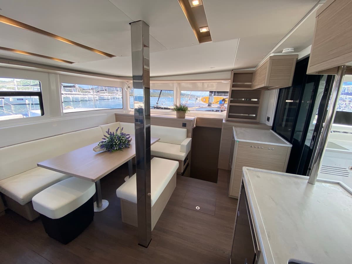 Lagoon 46  - photo 14