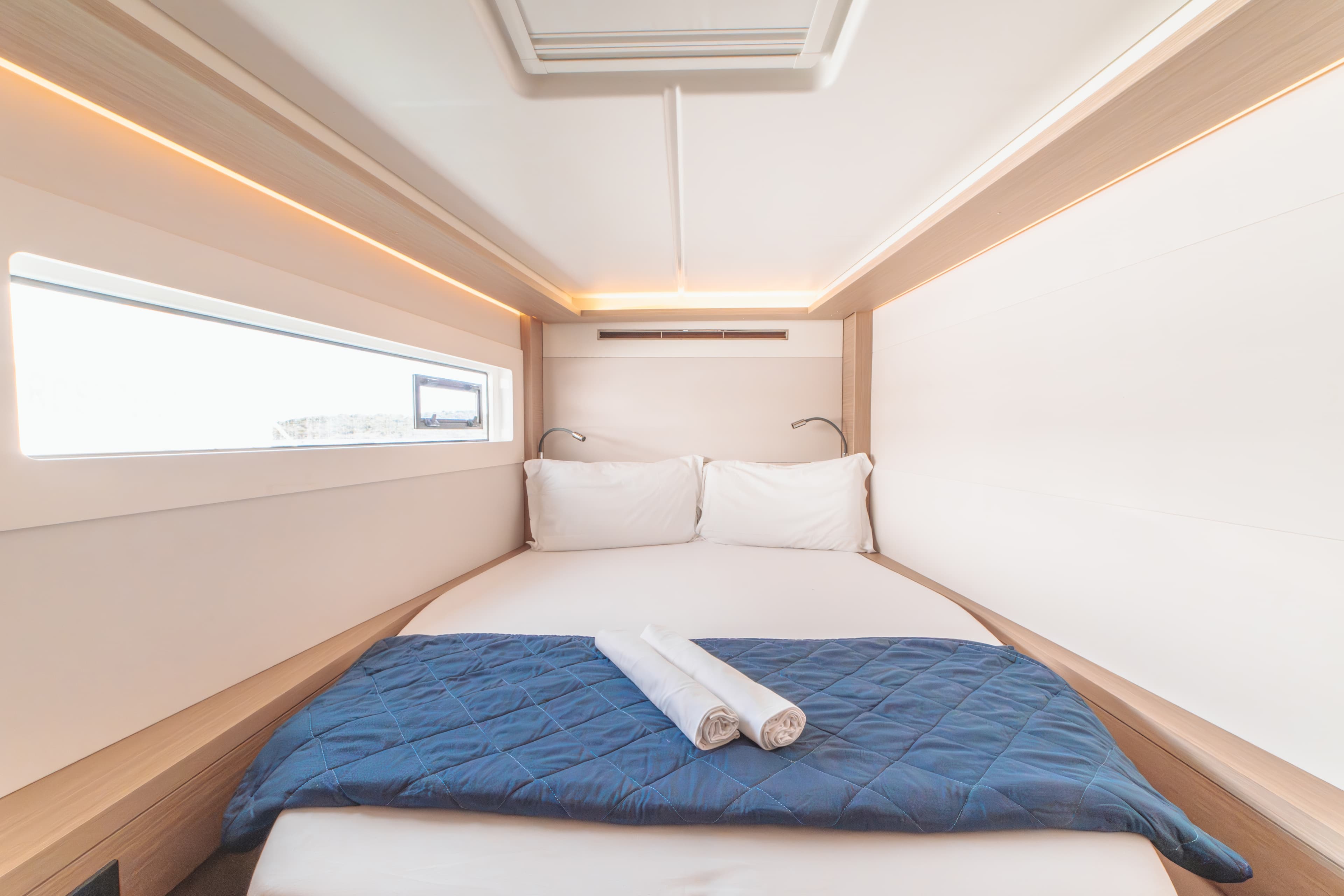 Lagoon 46  - photo 37