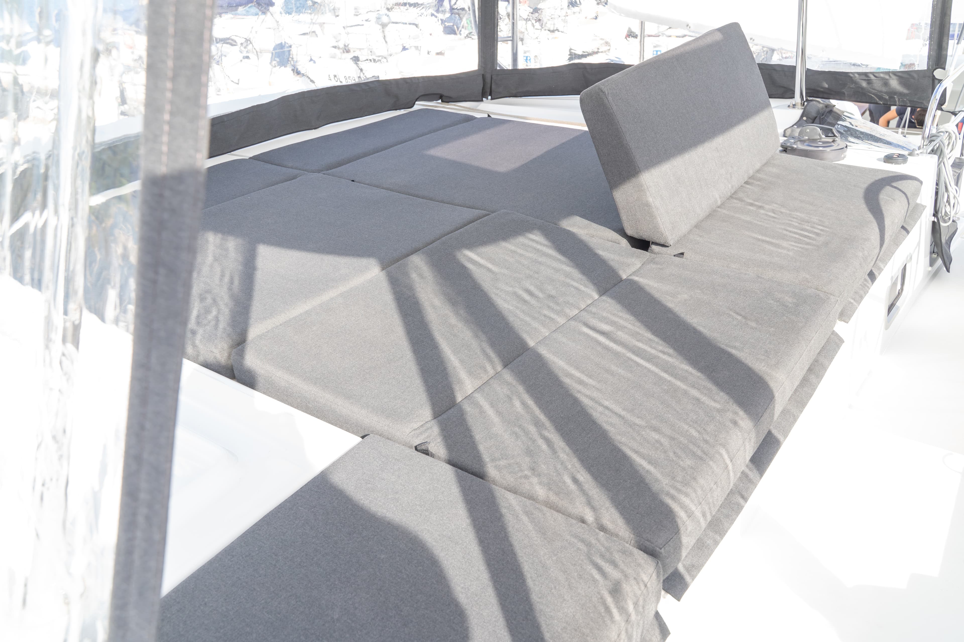 Lagoon 46  - photo 38