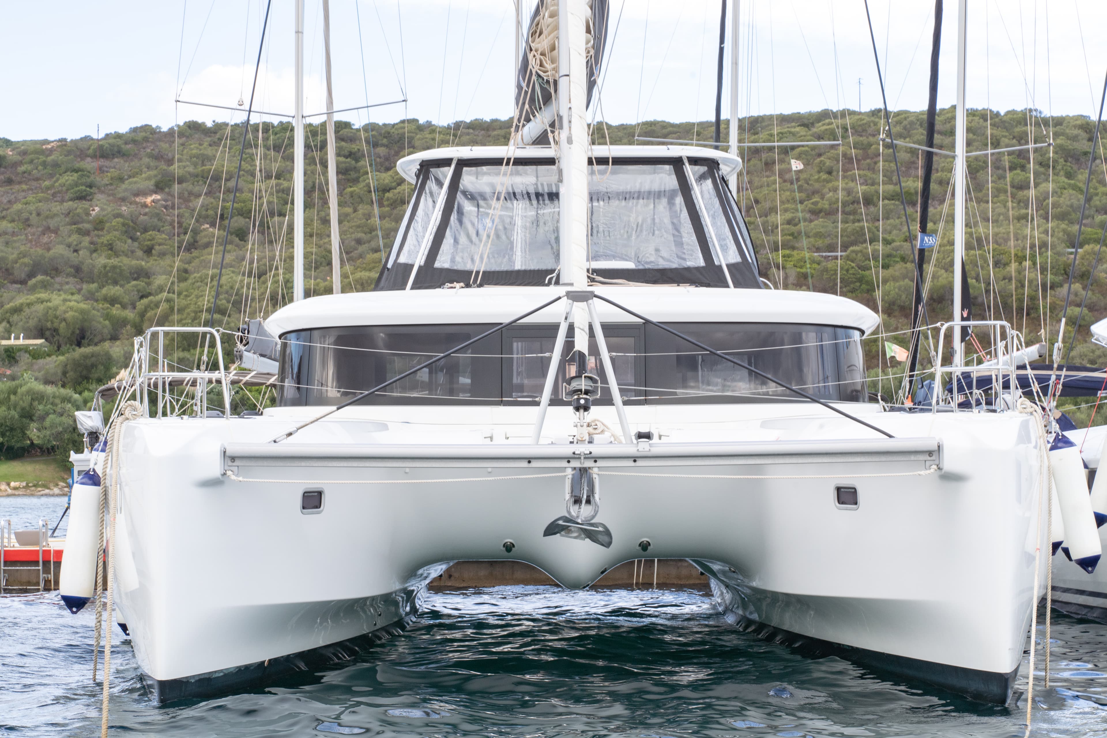 Lagoon 46  - photo 10