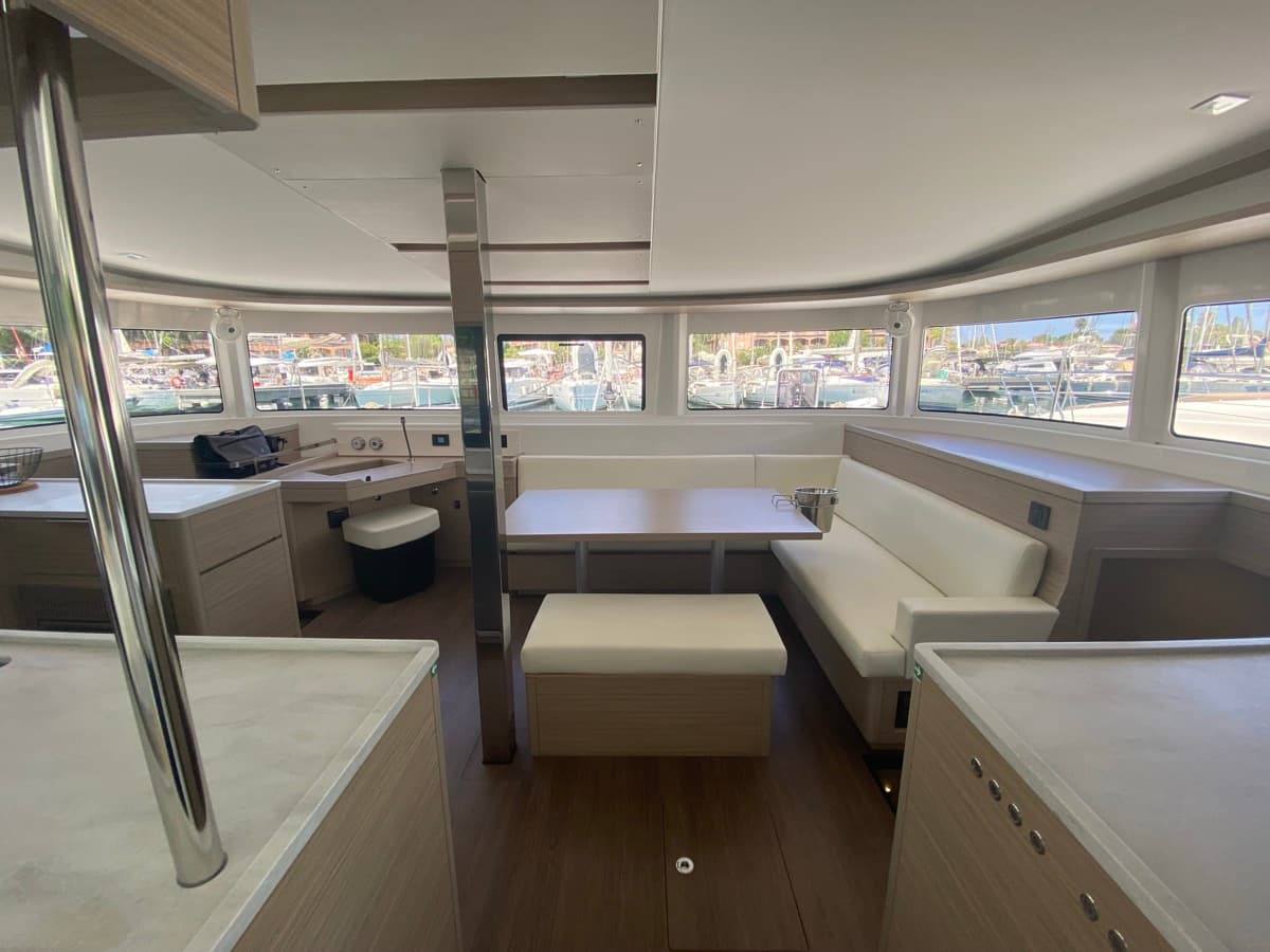 Lagoon 46  - photo 29