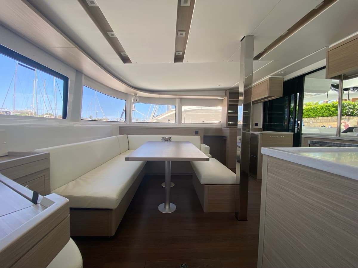 Lagoon 46  - photo 16