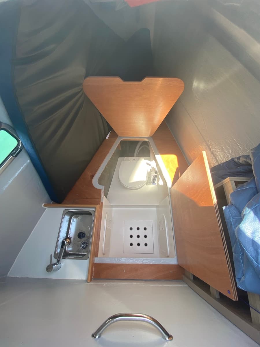 Lagoon 46  - photo 25