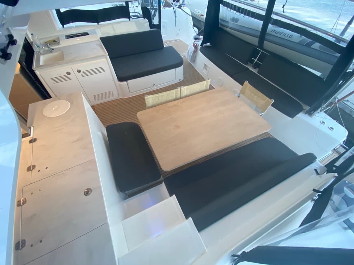 Lagoon 46  - photo 27