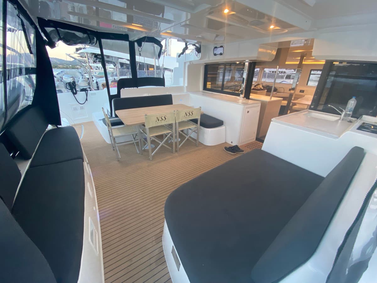 Lagoon 46  - photo 16