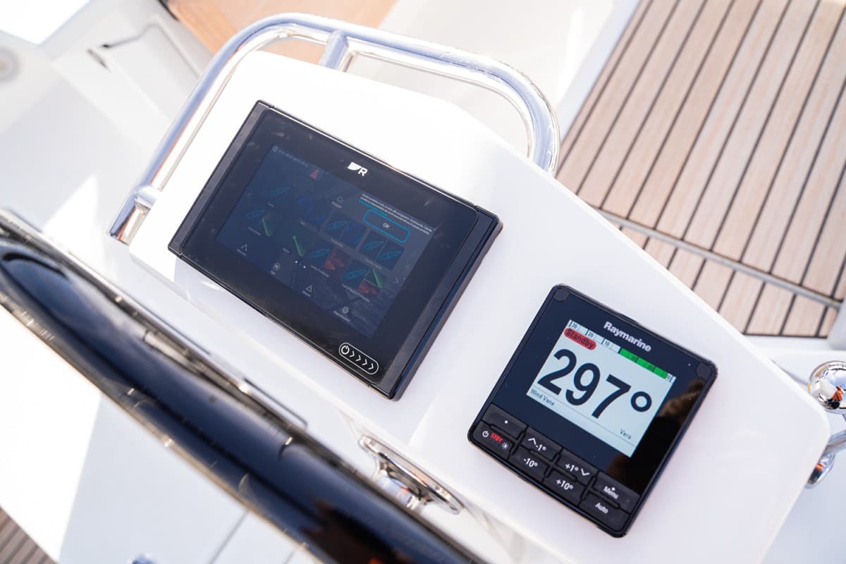 Oceanis 40.1 - photo 27