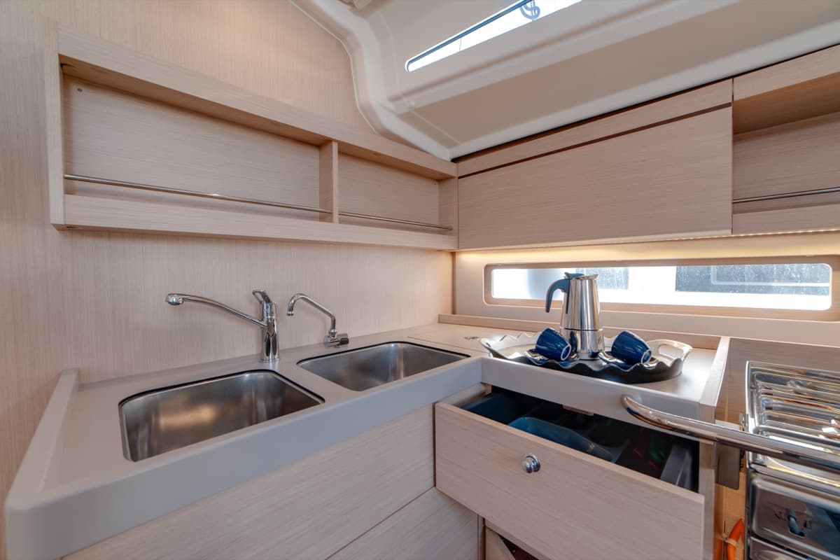 Oceanis 40.1 - photo 7