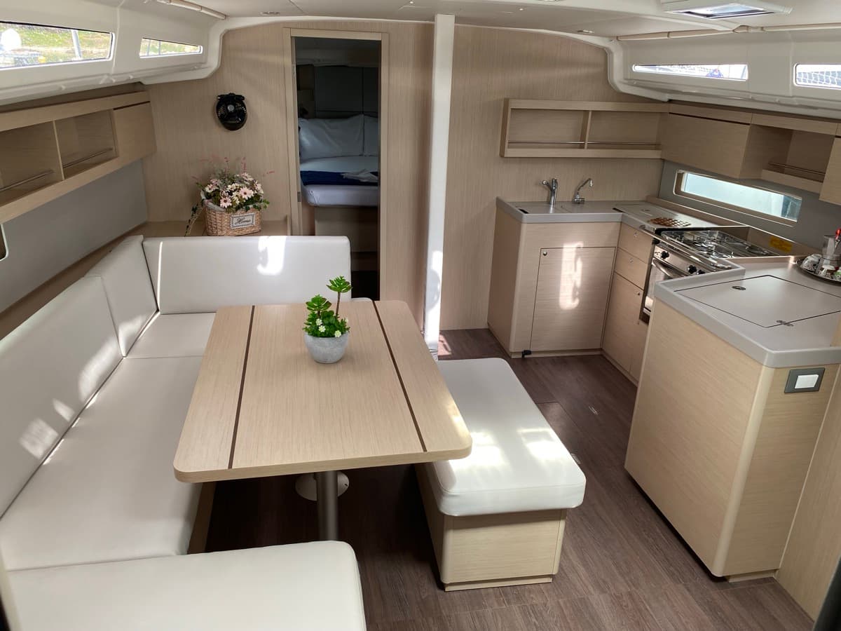 Oceanis 40.1 - photo 14