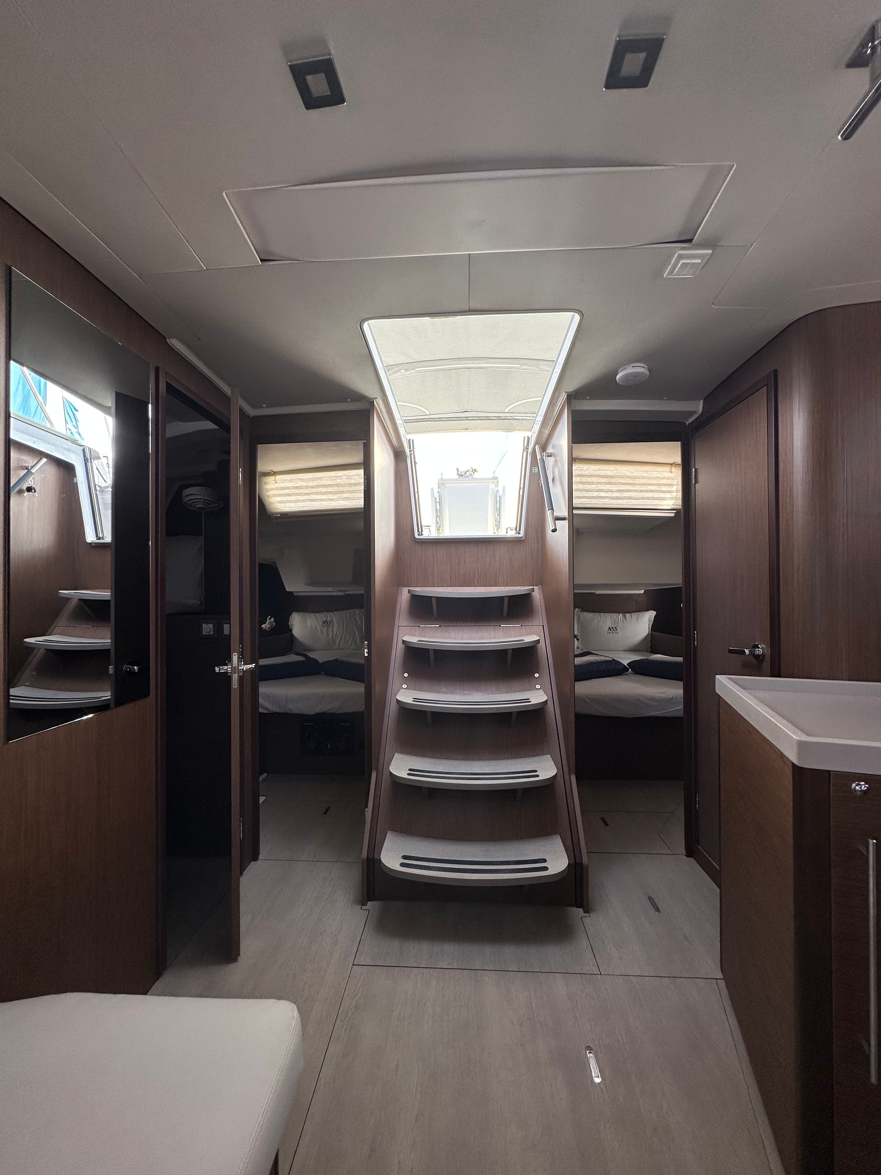 Oceanis 46.1 - photo 20