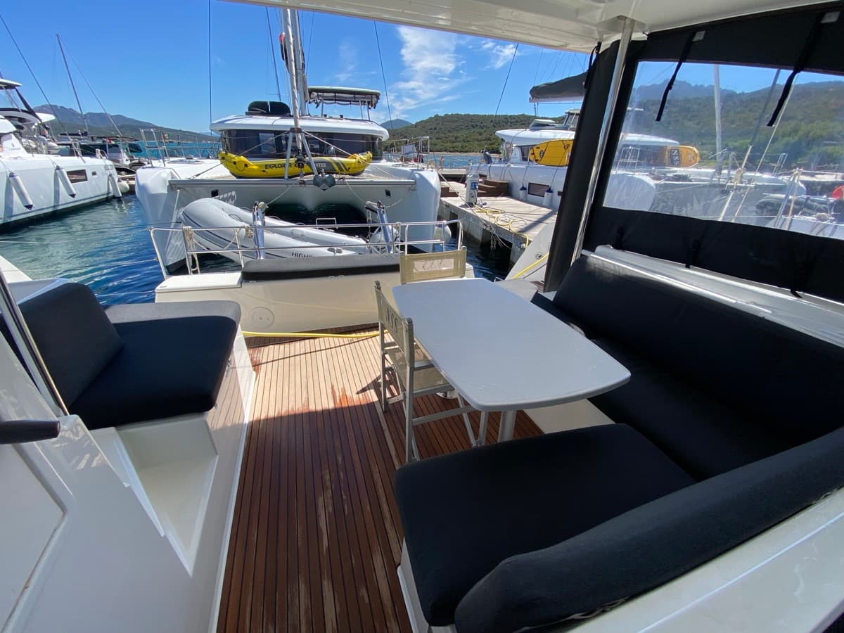 Lagoon 40 - photo 19