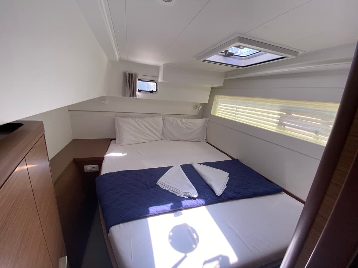 Lagoon 40 - photo 30