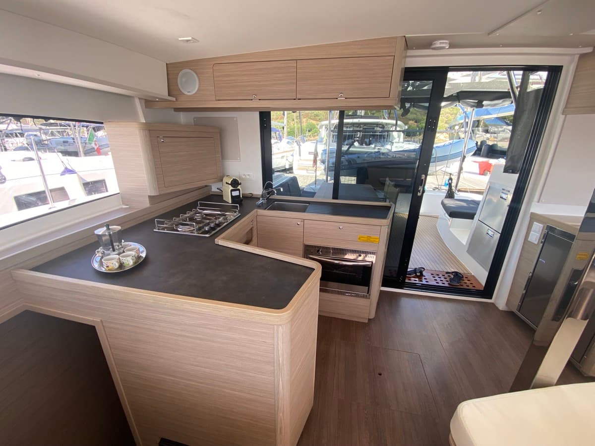 Lagoon 42 - photo 31