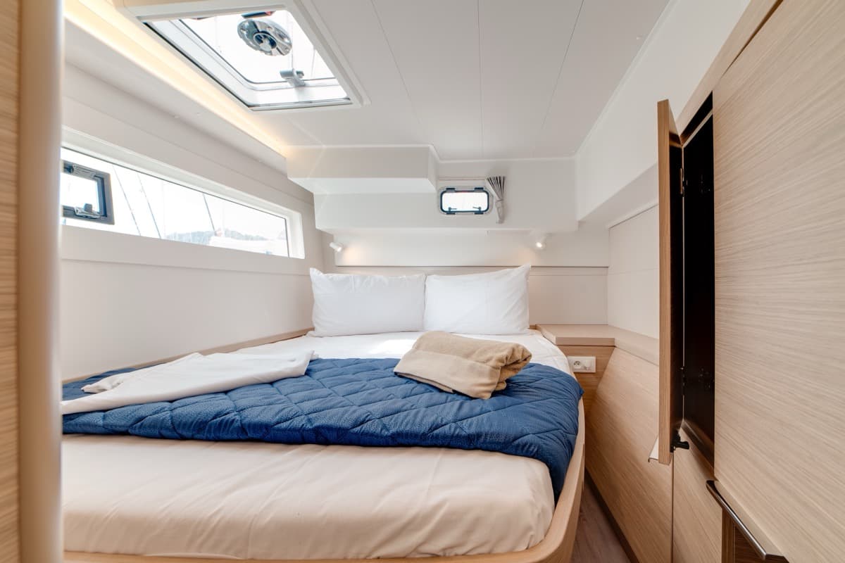 Lagoon 40 - photo 29