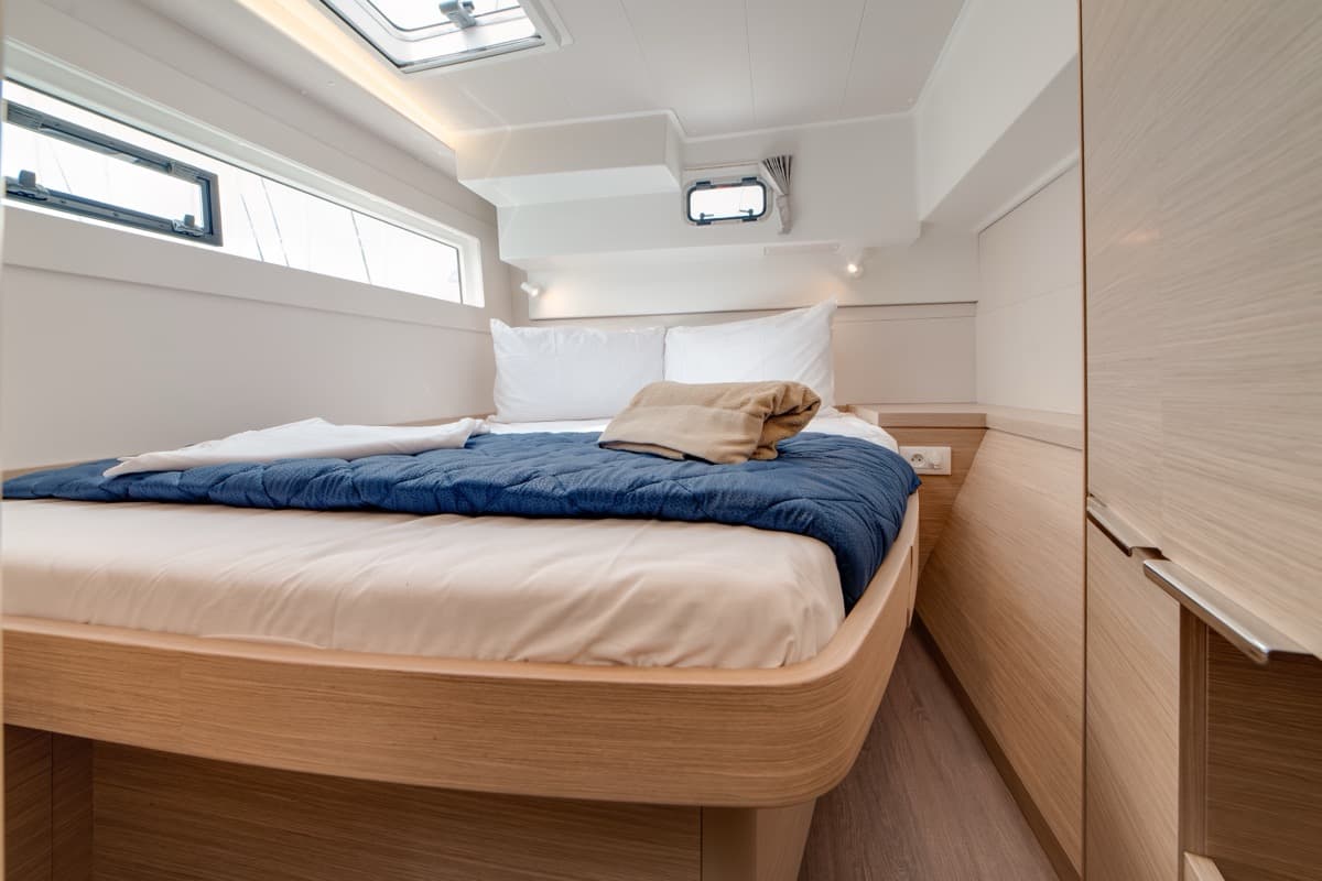 Lagoon 40 - photo 27