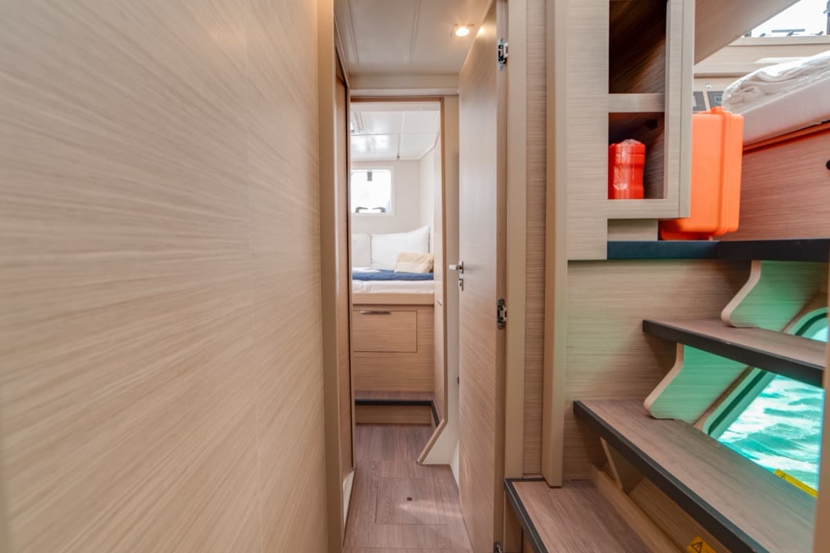 Lagoon 40 - photo 31