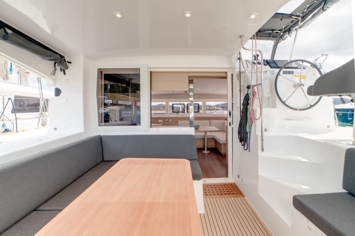 Lagoon 40 - photo 37