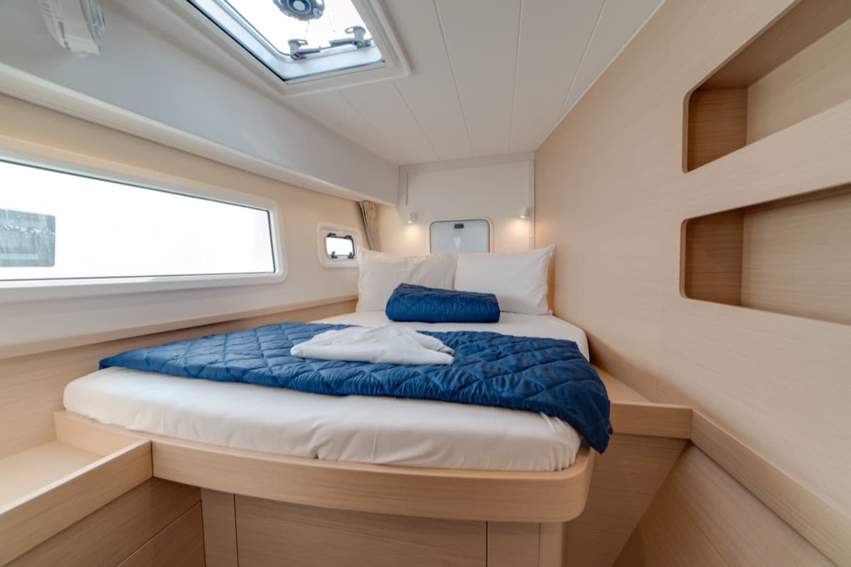 Lagoon 42 - photo 10