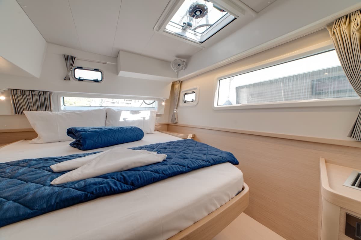 Lagoon 42 - photo 59