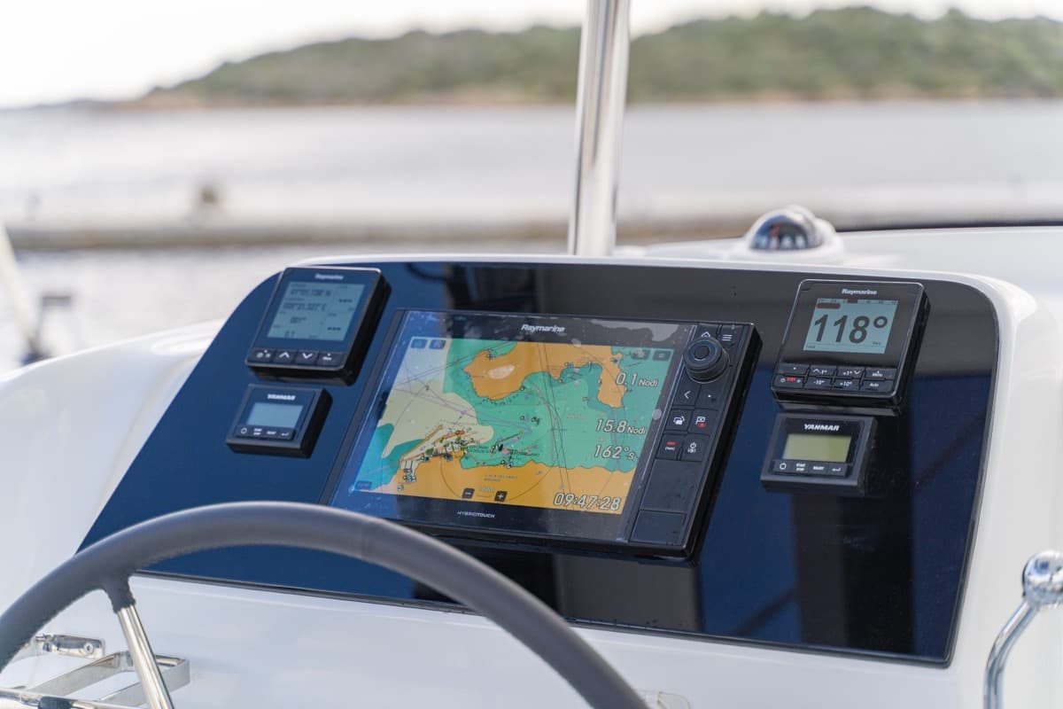 Lagoon 42 - photo 45