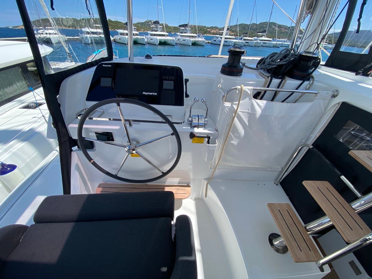 Lagoon 42 - photo 28