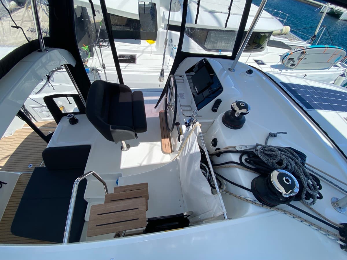 Lagoon 42 - photo 24