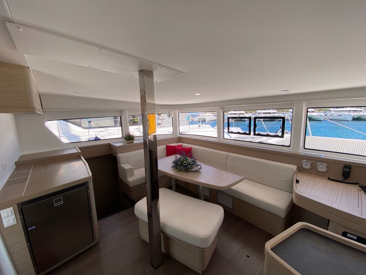 Lagoon 42 - photo 13
