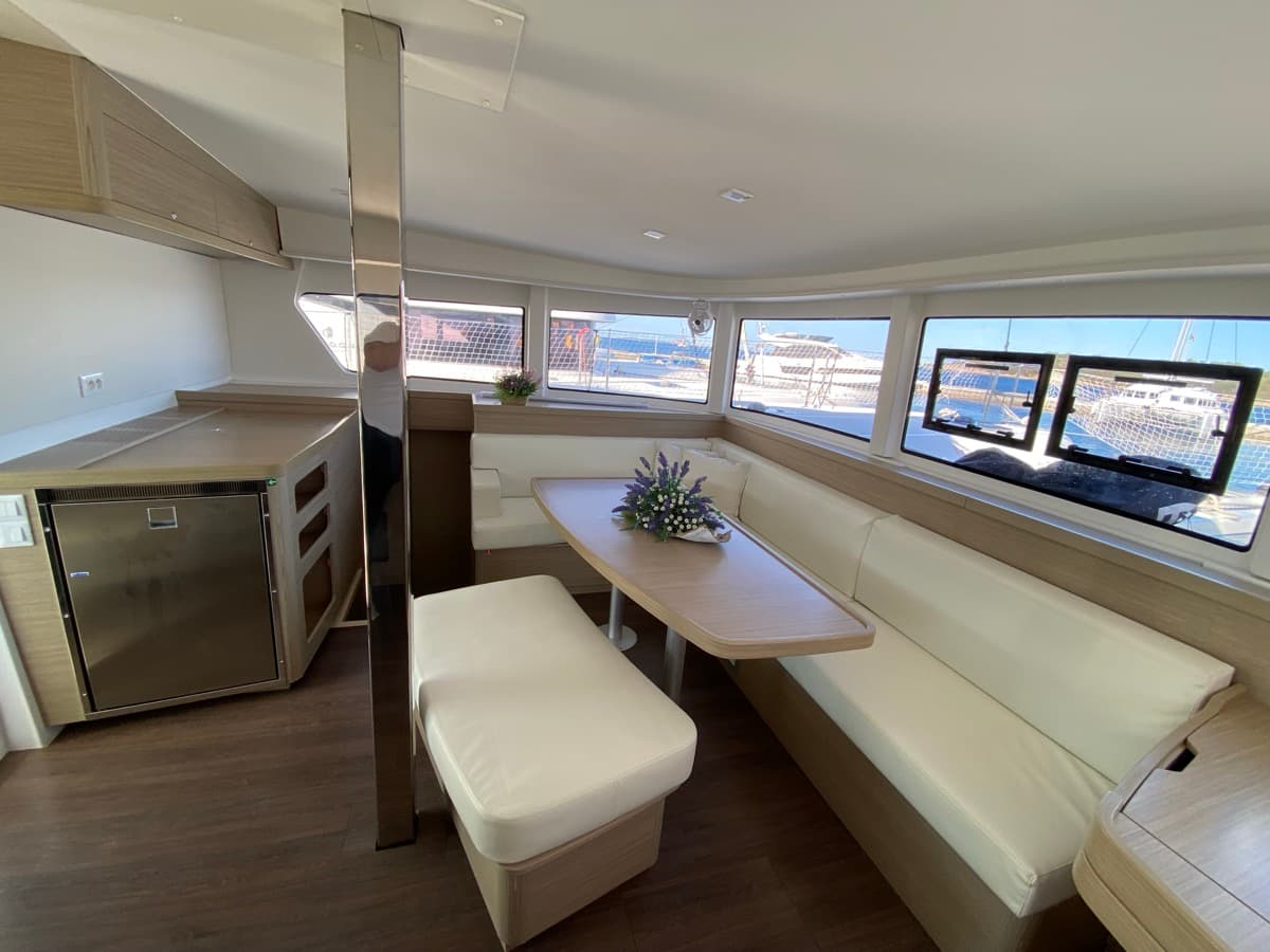 Lagoon 42 - photo 10