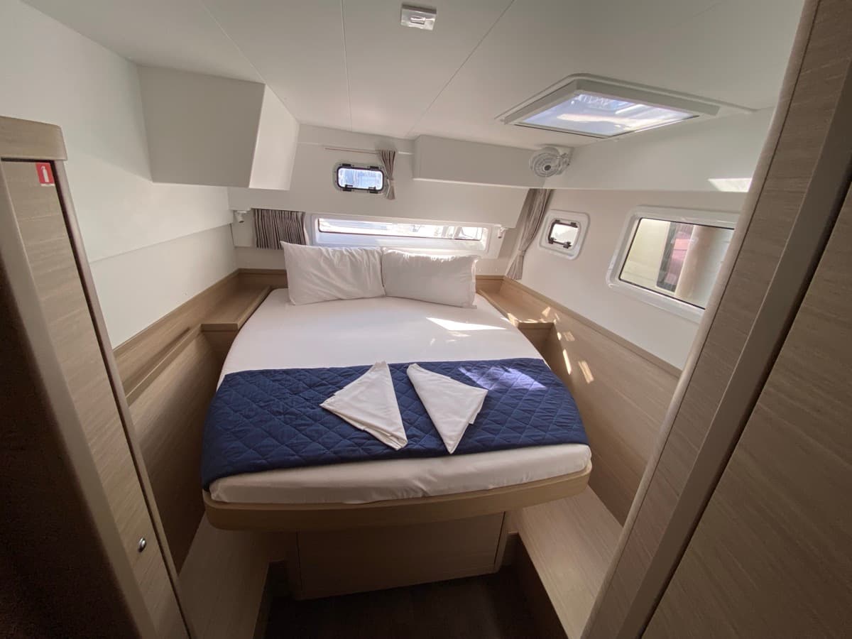 Lagoon 42 - photo 15