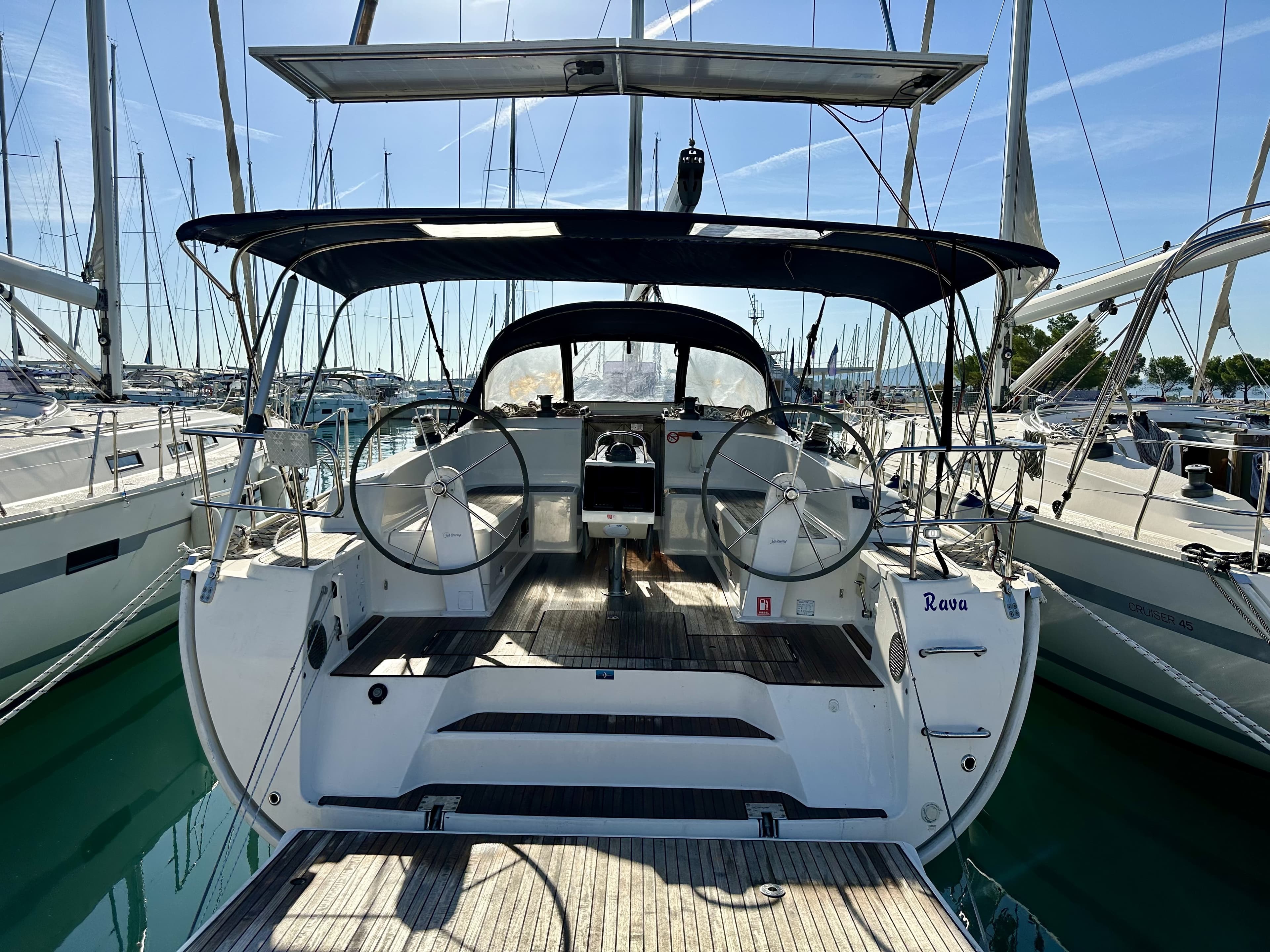 Bavaria Cruiser 46 - photo