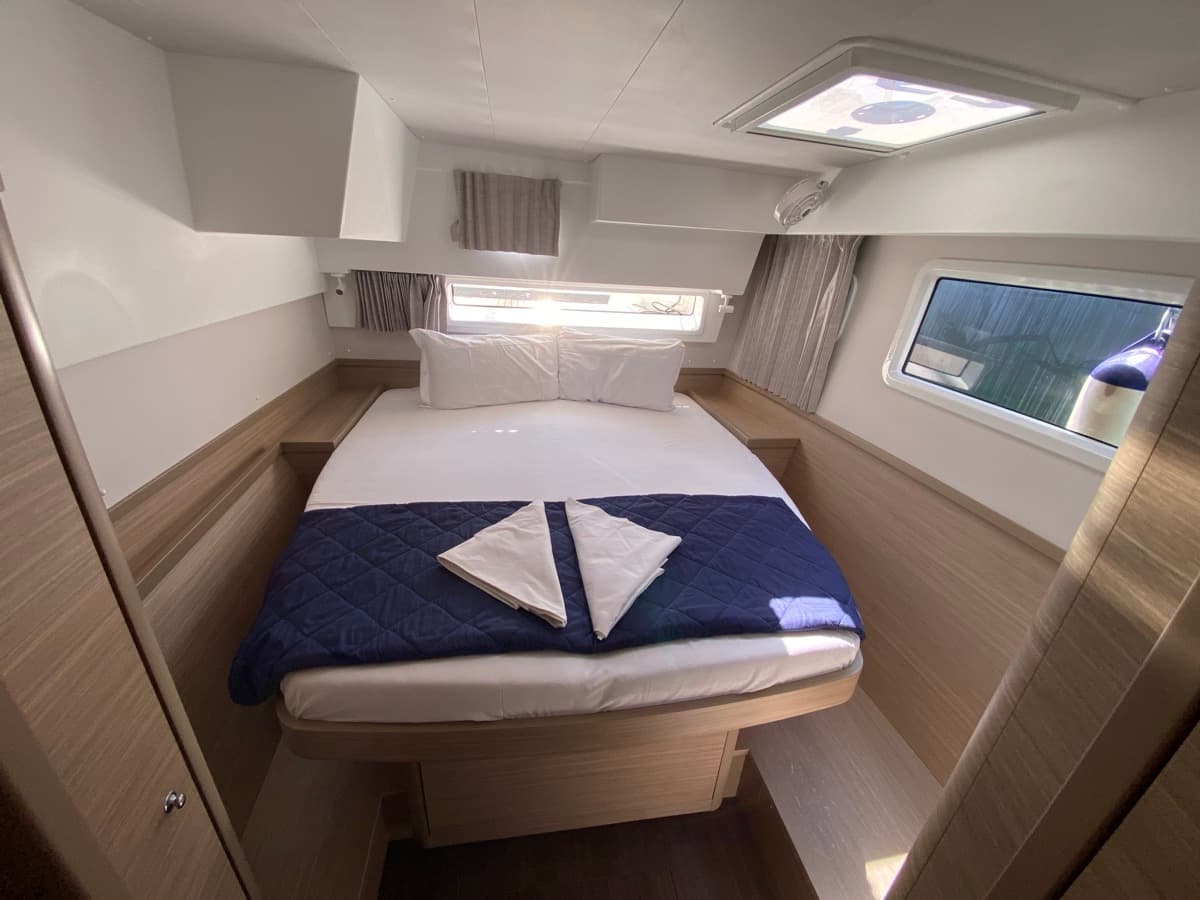 Lagoon 42 - photo 16