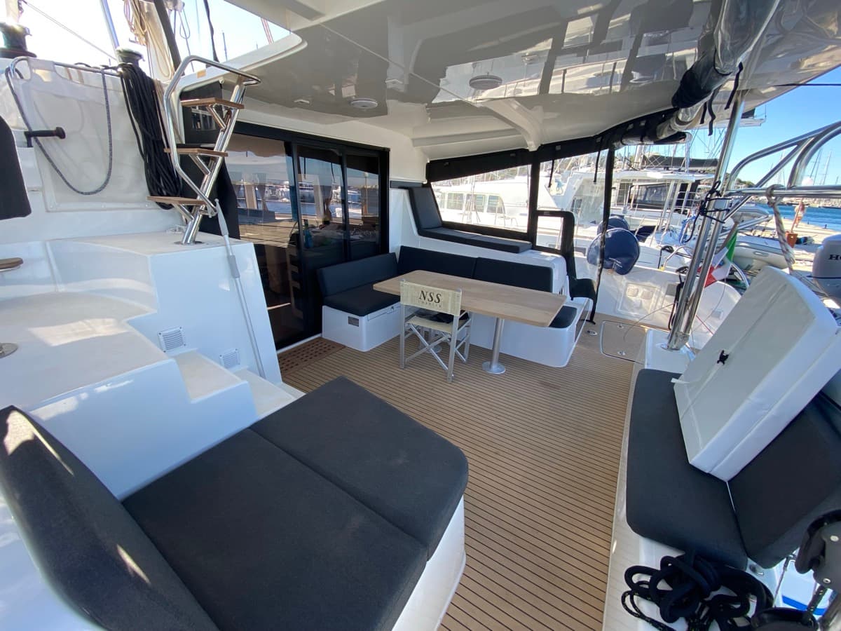 Lagoon 42 - photo 16