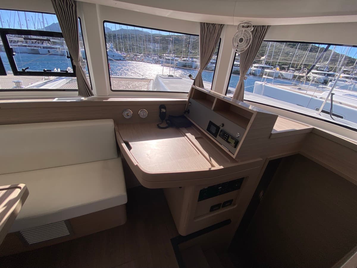 Lagoon 42 - photo 18