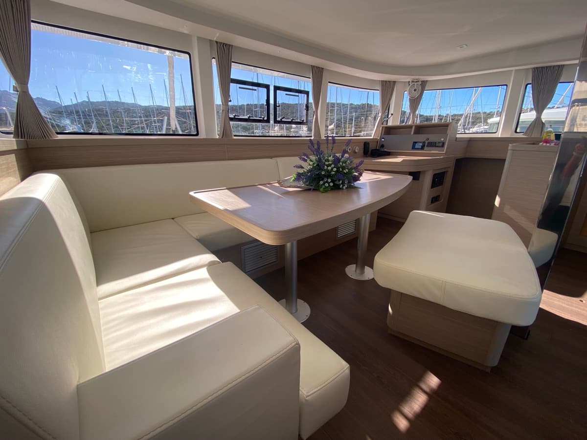 Lagoon 42 - photo 20