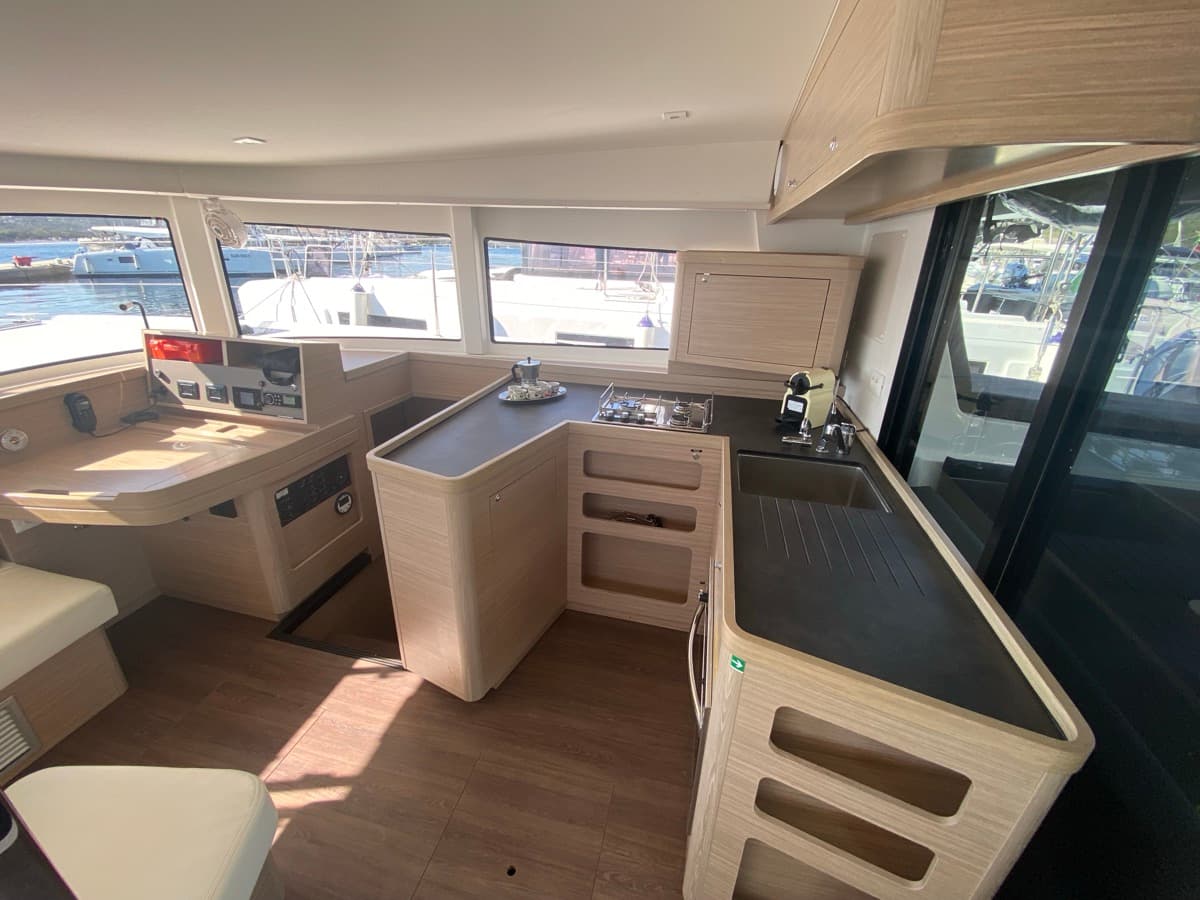 Lagoon 42 - photo 25